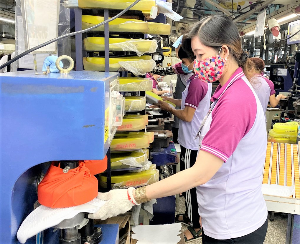 Sản xuất công nghiệp TPHCM phục hồi mạnh mẽ sau dịch COVID-19