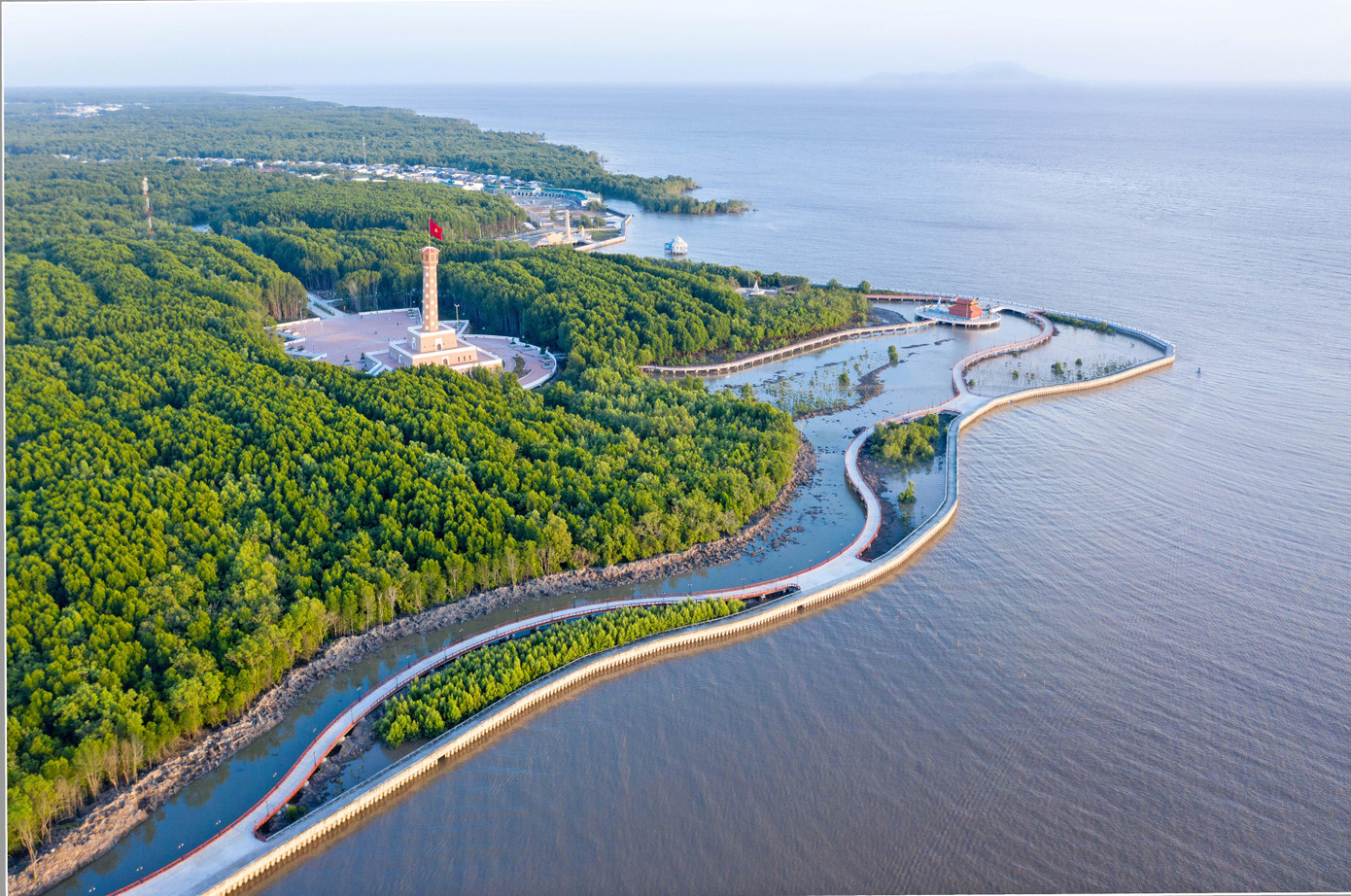 Mũi Cà Mau – Điểm cực Nam của Tổ quốc Mũi Cà Mau – Điểm cực Nam của Tổ quốc