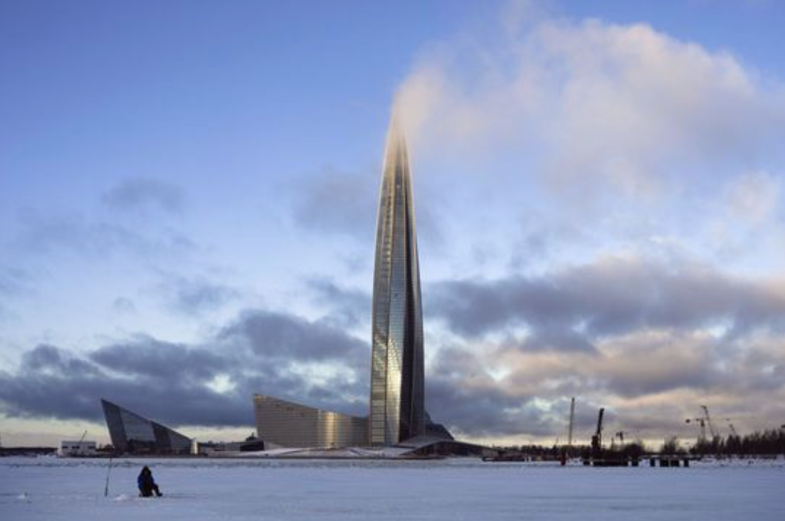 Trụ sở của tập đoàn dầu khí Gazprom ở St. Peterburg, Nga. Ảnh: AP Trụ sở của tập đoàn dầu khí Gazprom ở St. Peterburg, Nga. Ảnh: AP