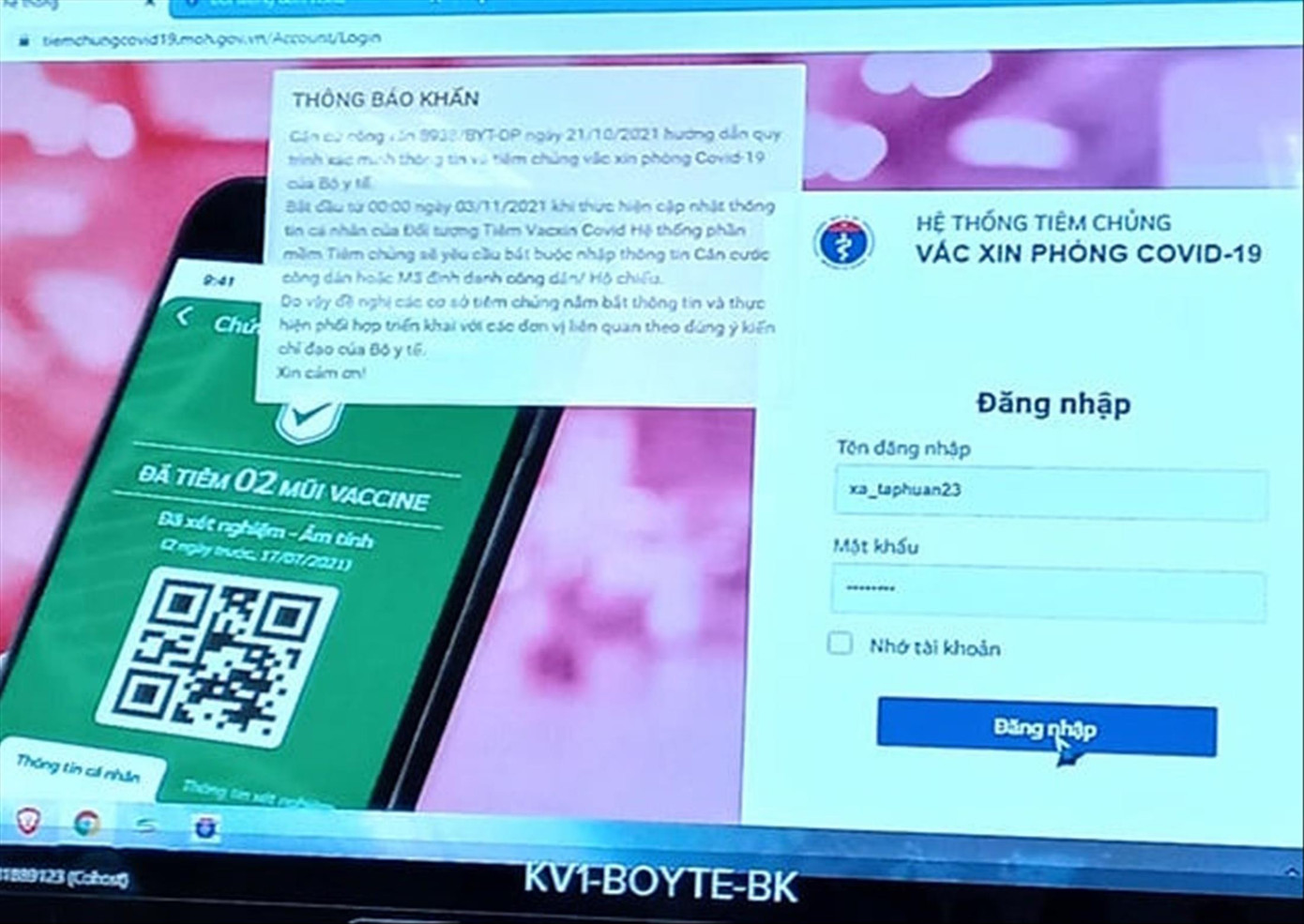 Chứng nhận tiêm chủng điện tử hiển thị các thông tin cá nhân và thông tin tiêm chủng của người sử dụng thông qua QR code, có 11 trường thông tin hiển thị Chứng nhận tiêm chủng điện tử hiển thị các thông tin cá nhân và thông tin tiêm chủng của người sử dụng thông qua QR code, có 11 trường thông tin hiển thị