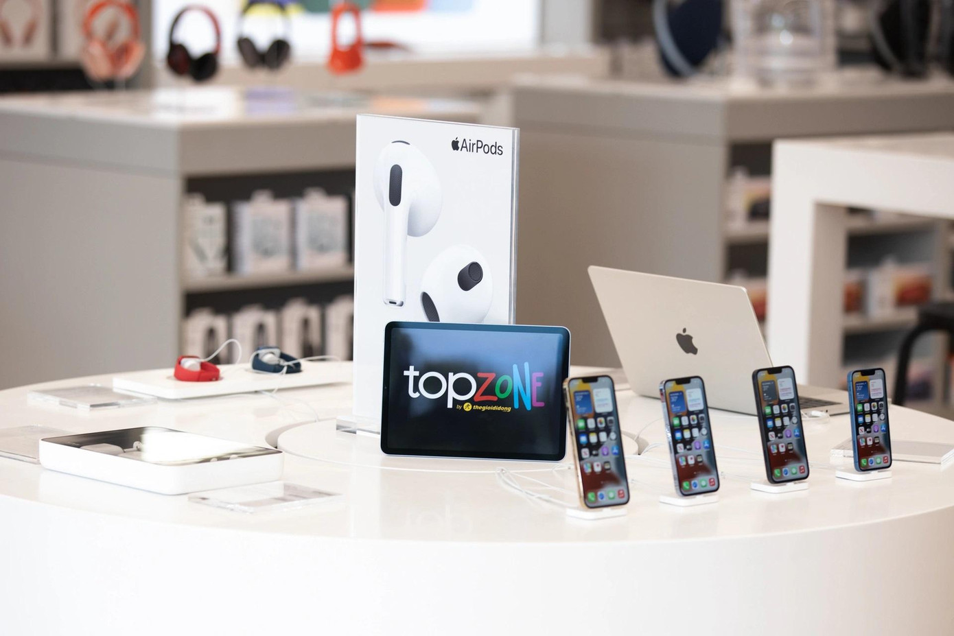 Tại TopZone và Thế Giới Di Động, iPhone 14 series chính hãng sẽ được mở bán từ 0h ngày 14/10 Tại TopZone và Thế Giới Di Động, iPhone 14 series chính hãng sẽ được mở bán từ 0h ngày 14/10