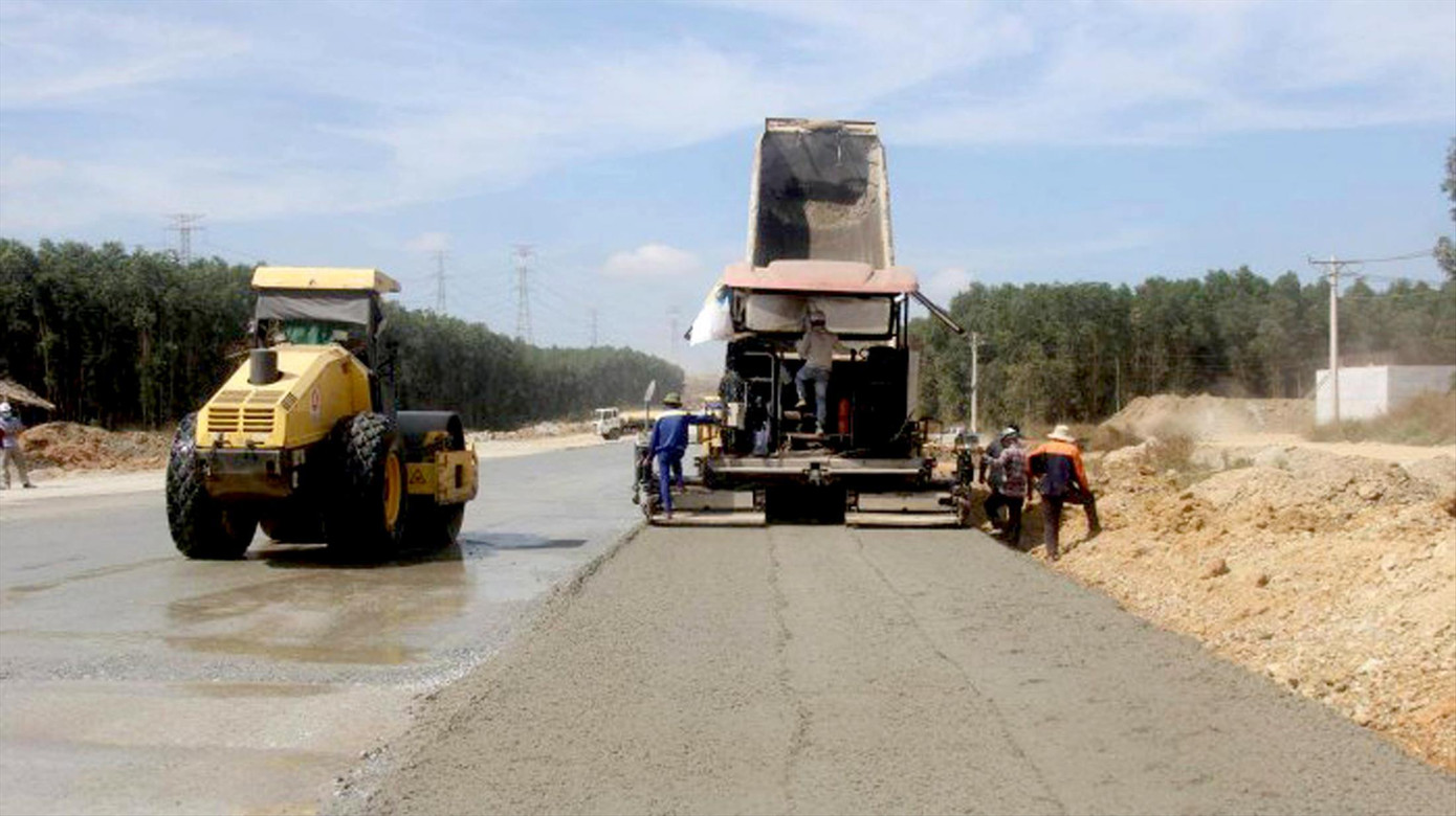 Cao tốc Phan Thiết - Dầu Giây phải hoàn thành và thông xe kỹ thuật trong năm nay Cao tốc Phan Thiết - Dầu Giây phải hoàn thành và thông xe kỹ thuật trong năm nay