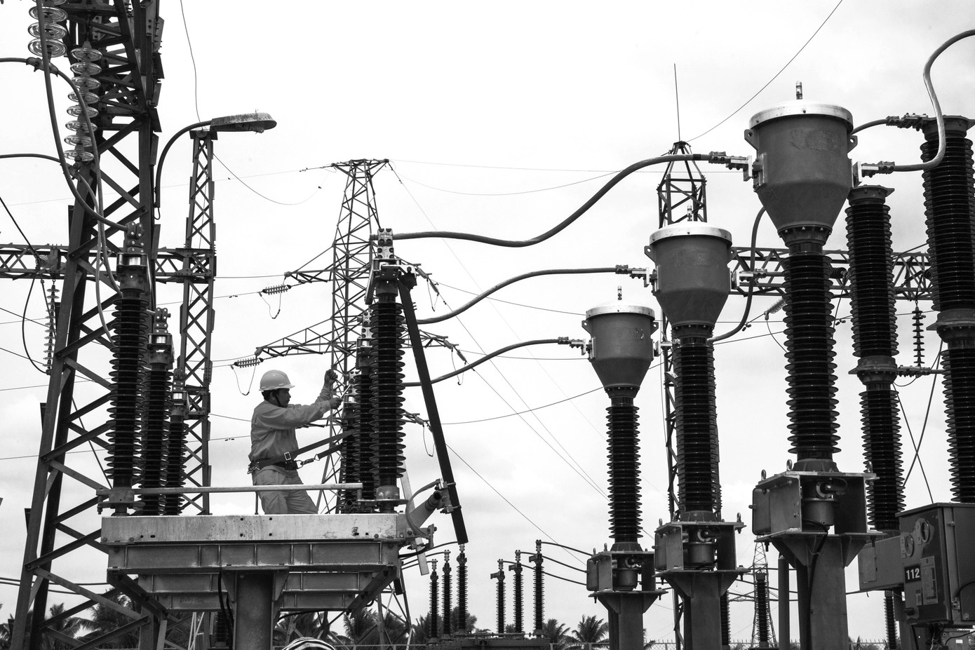 Thực hiện kiểm tra, rà soát, bảo dưỡng các phương tiện và thiết bị phòng cháy chữa cháy nhằm đảm bảo sử dụng có hiệu quả khi có sự cố xảy ra