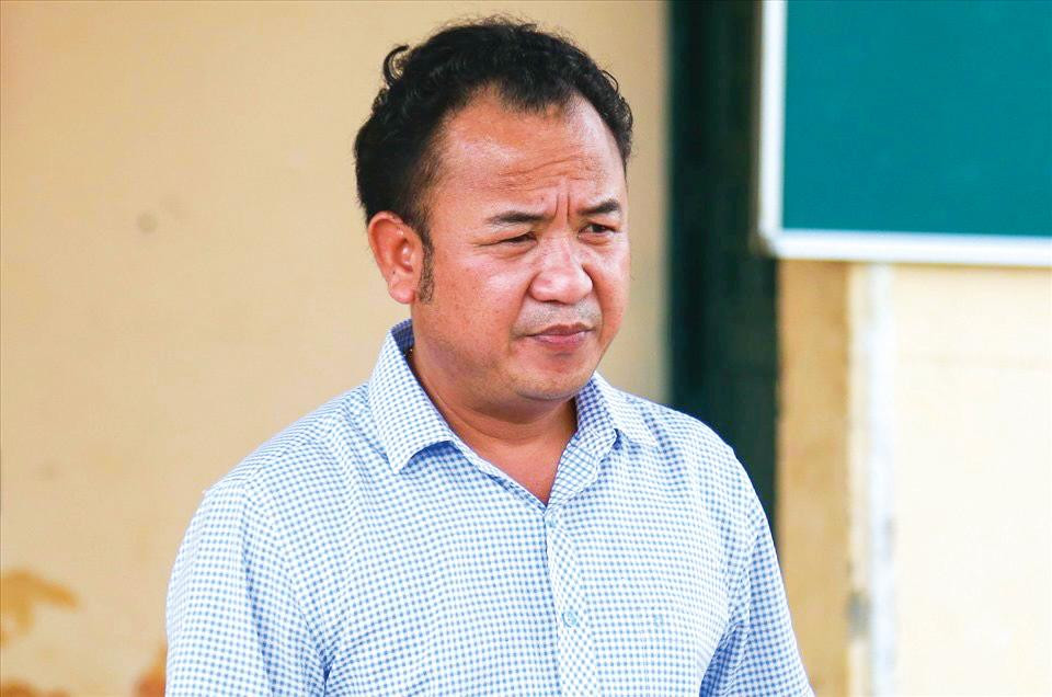 Ông Hồ Quốc Hương-Đảng ủy viên Đảng bộ Văn phòng Đoàn ĐBQH và HĐND tỉnh, Phó Trưởng ban Dân tộc HĐND tỉnh Quảng Trị bị cách tất cả chức vụ trong Đảng Ông Hồ Quốc Hương-Đảng ủy viên Đảng bộ Văn phòng Đoàn ĐBQH và HĐND tỉnh, Phó Trưởng ban Dân tộc HĐND tỉnh Quảng Trị bị cách tất cả chức vụ trong Đảng