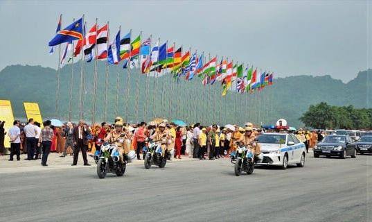Những ‘bông hồng thép’ ở Đại lễ Vesak ảnh 1