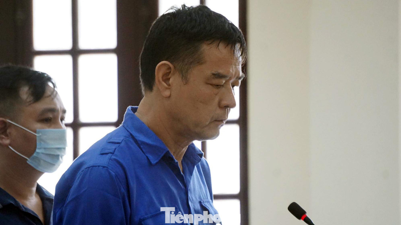 Bị cáo Trần Tiến Quang - nguyên Trưởng Công an quận Đồ Sơn tại toà.