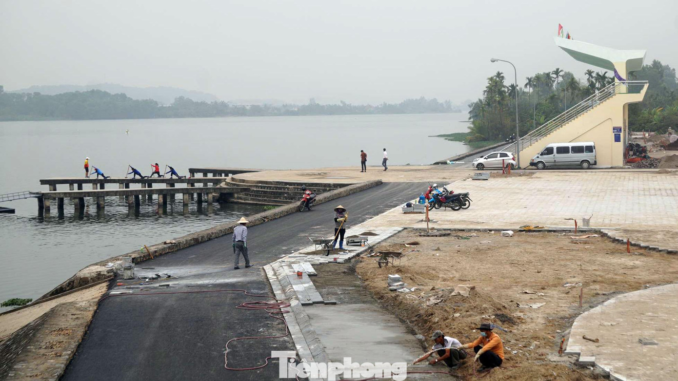 Đến nay, dự án này đã cơ bản hoàn thành gần 80% các hạng mục. Đơn vị thi công đang hoàn thiện một số hạng mục vỉa hè, trang trí cây xanh, hoa trong khuôn viên khu vực huấn luyện, thi đấu. Đến nay, dự án này đã cơ bản hoàn thành gần 80% các hạng mục. Đơn vị thi công đang hoàn thiện một số hạng mục vỉa hè, trang trí cây xanh, hoa trong khuôn viên khu vực huấn luyện, thi đấu.