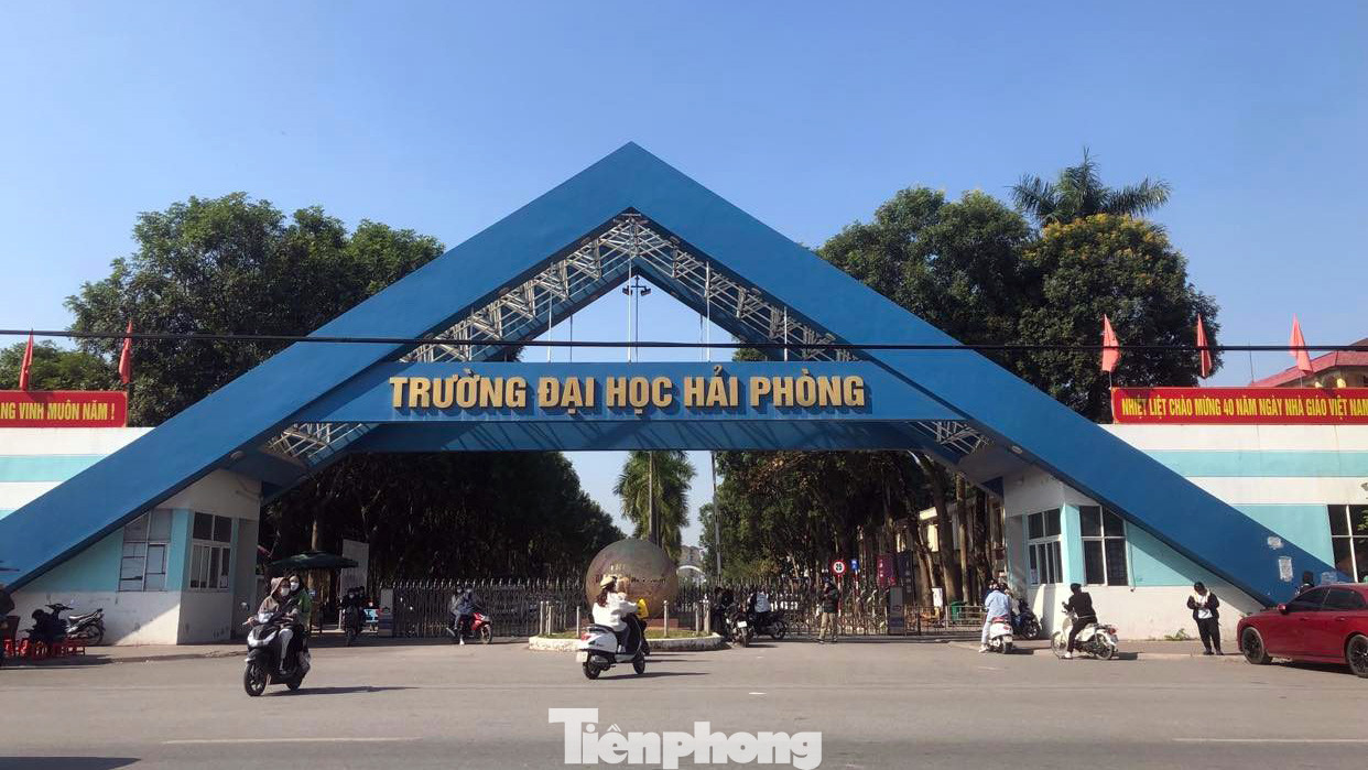 Trường Đại học Hải Phòng, trụ sở tại quận Kiến An, TP Hải Phòng. Trường Đại học Hải Phòng, trụ sở tại quận Kiến An, TP Hải Phòng.