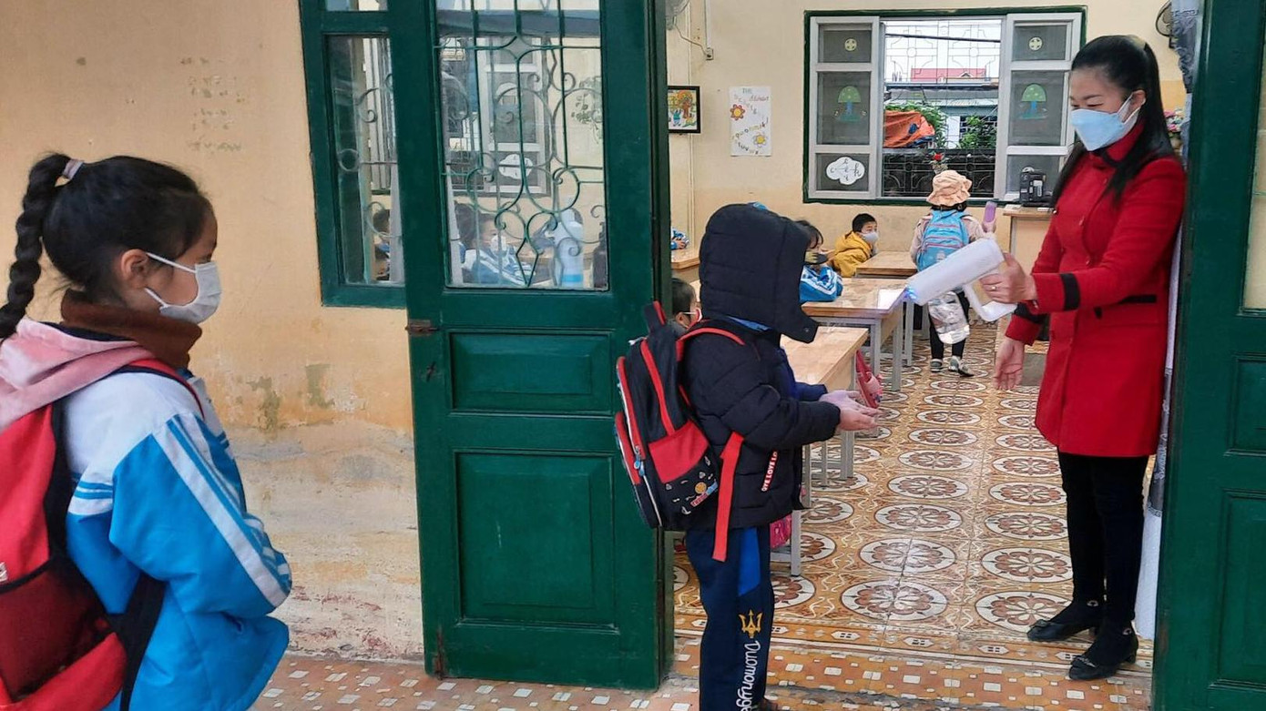 Trường học các cấp ở Hải Phòng dạy trực tuyến trở lại từ ngày 14/2. Trường học các cấp ở Hải Phòng dạy trực tuyến trở lại từ ngày 14/2.