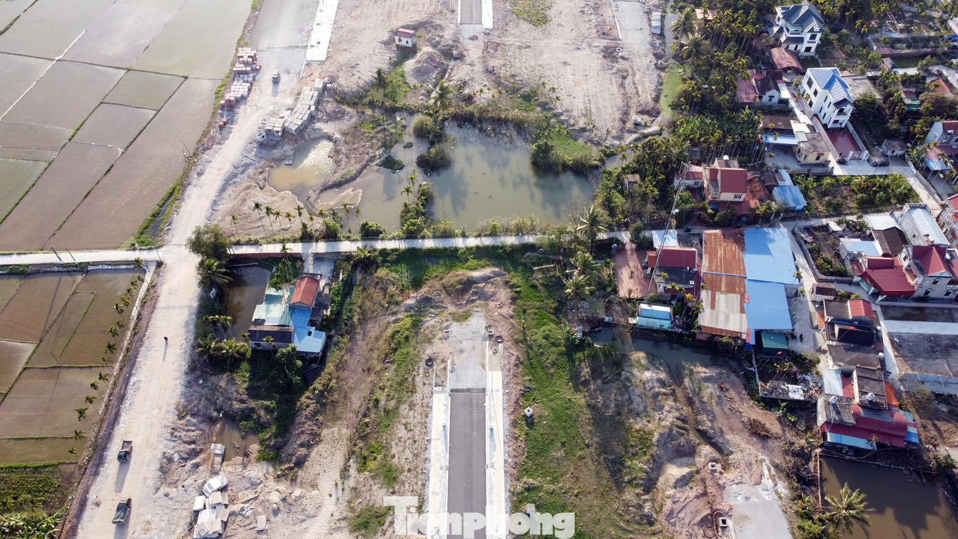 Hàng loạt hộ dân tại xã Hoa Động chưa giao mặt bằng do cách duyệt tái định cư kỳ lạ ở huyện Thủy Nguyên, TP Hải Phòng.