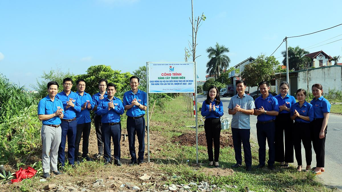 Nhiều công trình, phần việc của tuổi trẻ Hưng Yên đã hoàn thành trong nhiệm kỳ qua. Nhiều công trình, phần việc của tuổi trẻ Hưng Yên đã hoàn thành trong nhiệm kỳ qua.