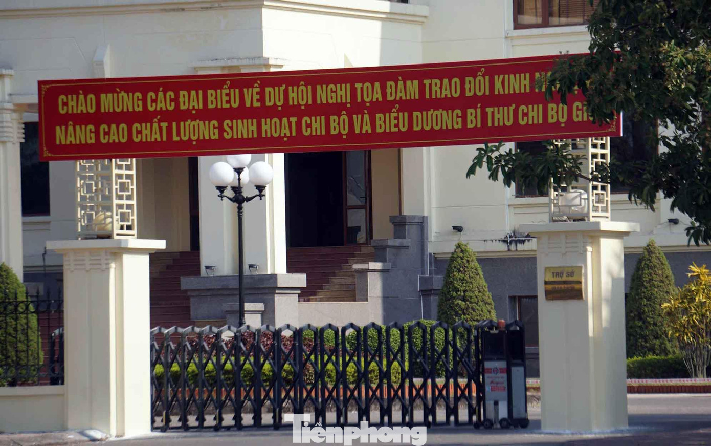 Trụ sở UBND quận Hải An, TP Hải Phòng. Trụ sở UBND quận Hải An, TP Hải Phòng.