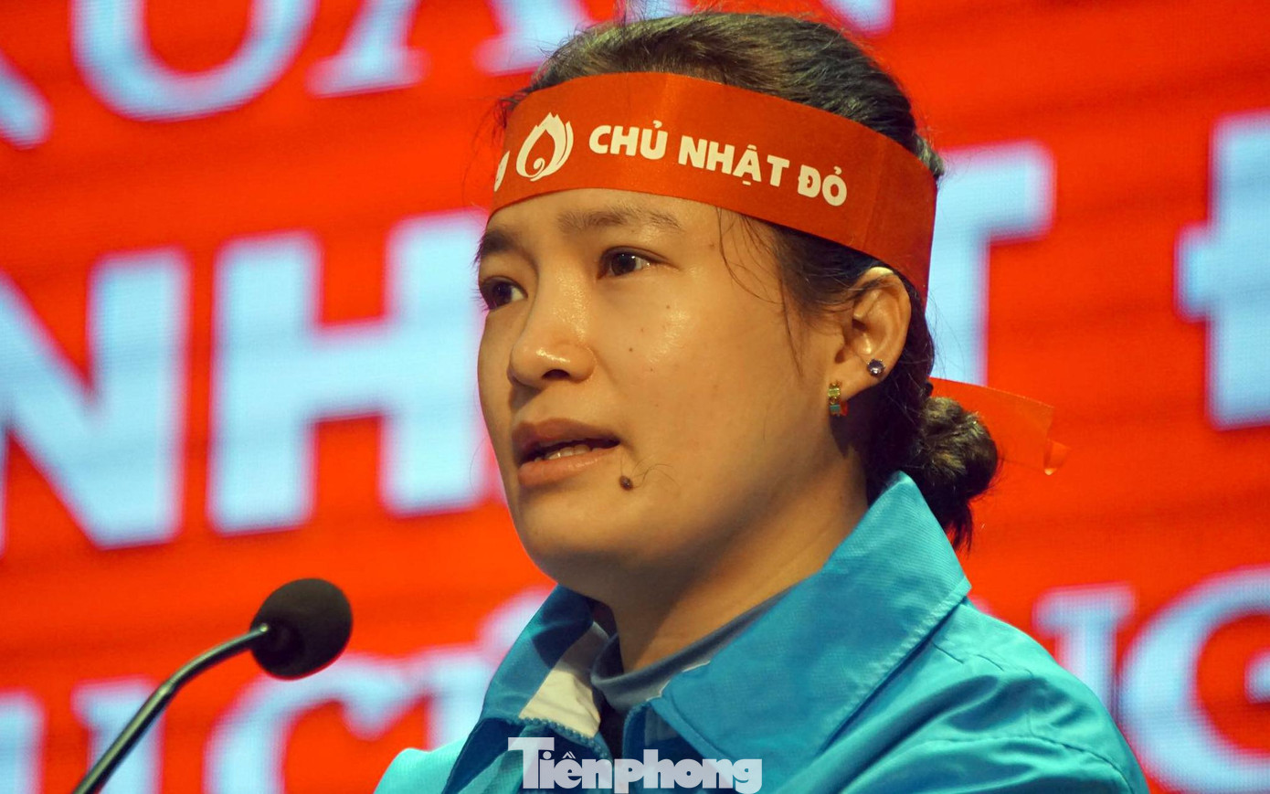 Chị Vương Toàn Thu Thủy - Phó Bí thư phụ trách Thành đoàn Hải Phòng cho biết, hai năm qua trong điều kiện dịch bệnh diễn biến phức tạp, đơn vị vẫn rất nỗ lực, tổ chức nhiều phương án kết nối với các trường đại học trên địa bàn, các câu lạc bộ. Qua đó, vận động, thu hút hàng nghìn bạn trẻ tham gia hiến máu cứu người mỗi năm, bổ sung kịp thời số lượng lớn đơn vị máu tới các bệnh viện để điều trị cho bệnh nhân mắc bệnh hiểm nghèo.