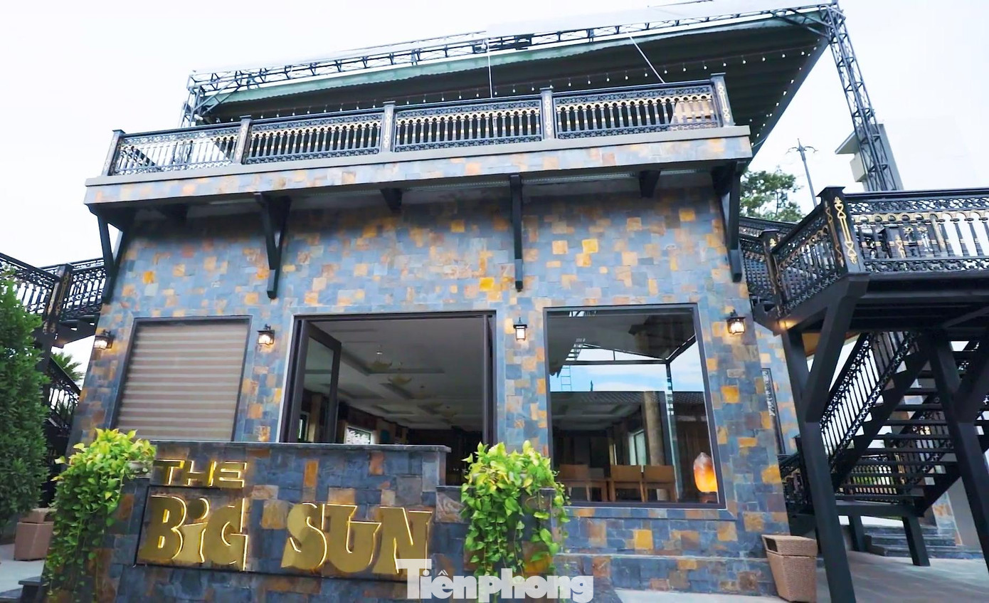 Trong khu du lịch sinh thái BigSun có hệ thống nhà hàng được xây dựng rộng hàng nghìn mét phục vụ khách đến tham quan, trải nghiệm.