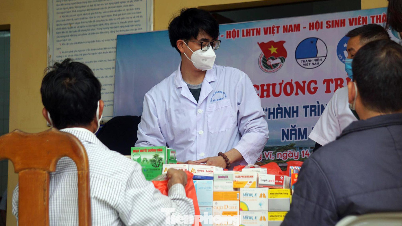 Cũng trong dịp này, Trung ương Đoàn phát động chương trình "Xuân tình nguyện - Hành trình hướng về biển đảo quê hương" tại đảo Bạch Long Vỹ. Thành đoàn Hải Phòng, các quận huyện đoàn và đoàn cơ sở, nhà tài trợ cùng tham gia. Cũng trong dịp này, Trung ương Đoàn phát động chương trình "Xuân tình nguyện - Hành trình hướng về biển đảo quê hương" tại đảo Bạch Long Vỹ. Thành đoàn Hải Phòng, các quận huyện đoàn và đoàn cơ sở, nhà tài trợ cùng tham gia.