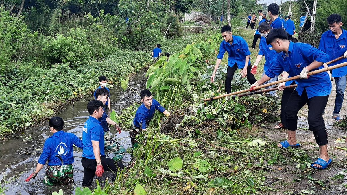 Trong nhiệm kỳ 2017-2022, tuổi trẻ Hưng Yên đã thực hiện 10 công trình thanh niên cấp tỉnh, 118 công trình thanh niên cấp huyện và 1.098 công trình phần việc cấp cơ sở, với giá trị ước tính gần 7 tỷ đồng. Thực hiện 3 mô hình Vì một Hưng Yên xanh, 5 mô hình Chợ dân sinh hạn chế rác thải nhựa và 26 mô hình thanh niên bảo vệ môi trường, gắn biển 216 tuyến đường thanh niên tự quản Sáng - Xanh - Sạch - Đẹp...