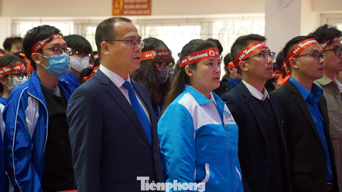 Đồng tổ chức ngày hội hiến máu tại thành phố cảng còn có sự tham gia của các đơn vị: Thành Đoàn Hải Phòng, Đại học Hàng Hải Việt Nam, Hội chữ thập đỏ thành phố, Bệnh viện Hữu nghị Việt - Tiệp...