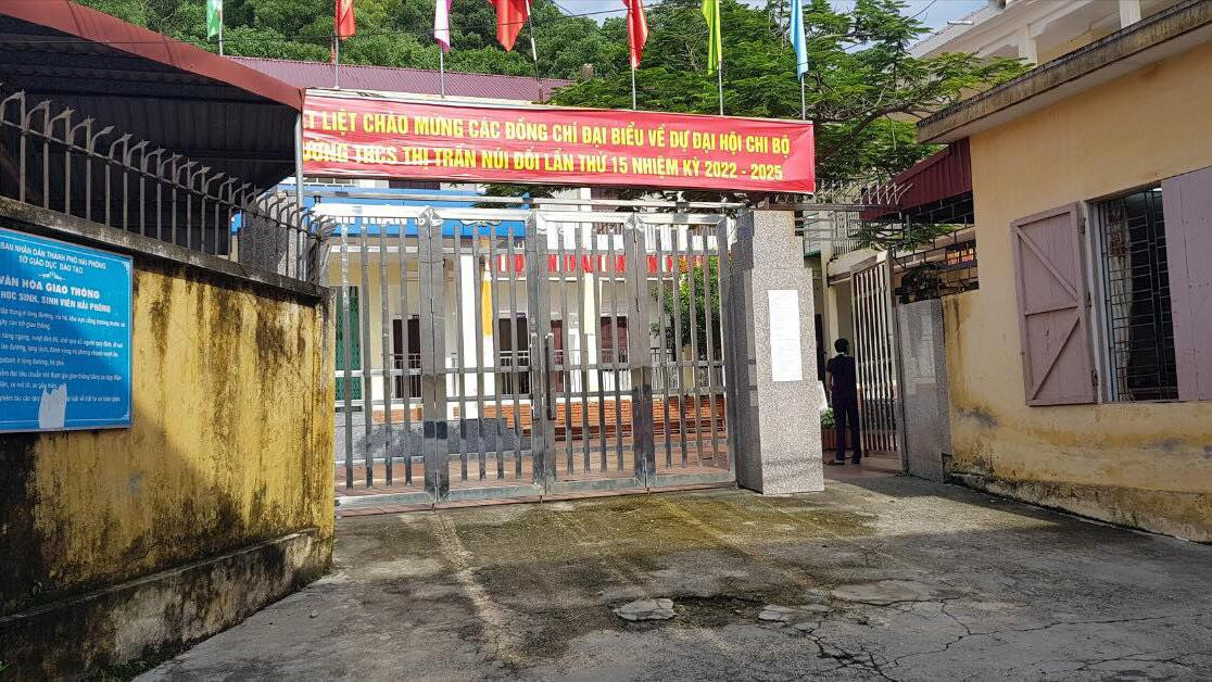 Trường THCS thị trấn Núi Đối. Trường THCS thị trấn Núi Đối.