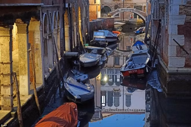 Thành phố nổi Venice có thể biến mất vì cạn nước ảnh 1