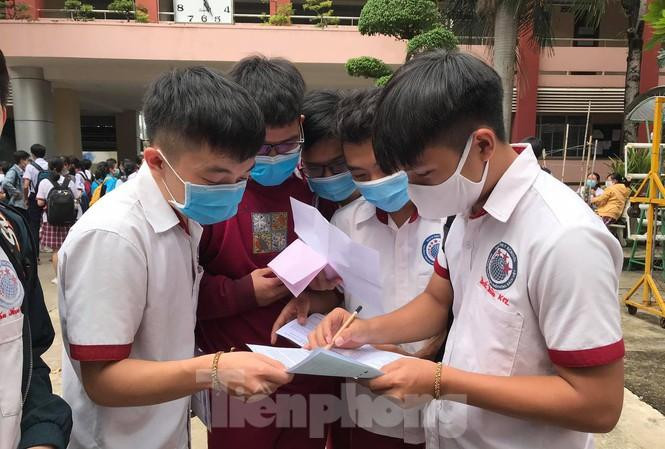 TP. HCM tổ chức thi tốt nghiệp THPT thành 2 đợt.