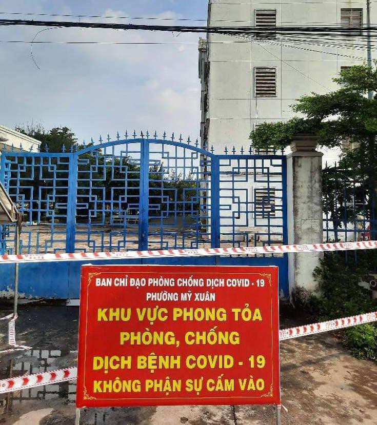 Khu vực Nhà máy giấy Sài Gòn đang bị phong tỏa tạm thời.