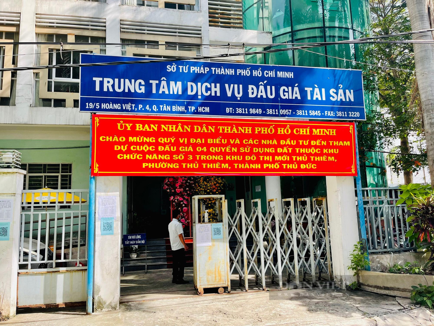 Trung tâm Dịch vụ bán đấu giá tài sản TPHCM khẳng định, người trúng đấu giá không nộp hoặc không nộp đủ tiền trúng đấu giá sẽ không được nhận lại tiền đặt trước. Ảnh: V.D.