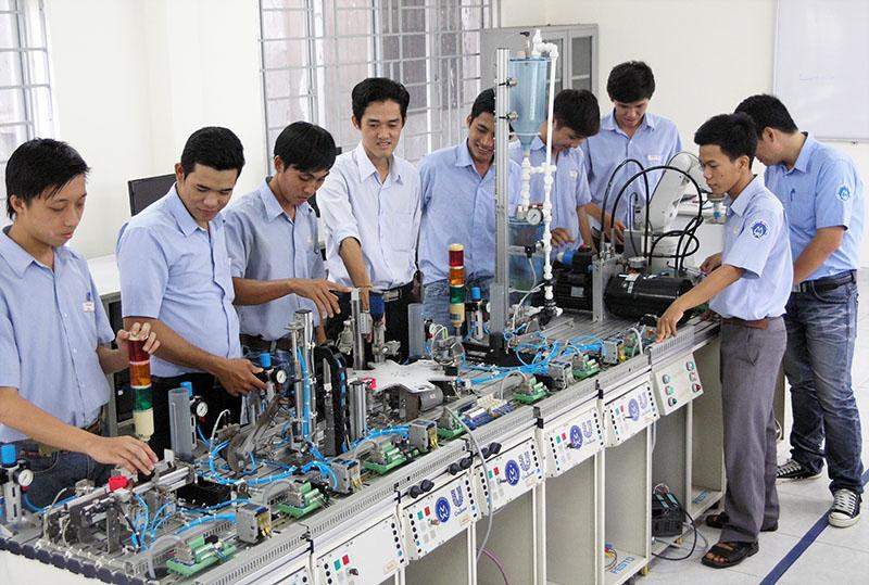 Sở cho thi kết thúc học kỳ nhưng trường không dám mạo hiểm vì COVID-19.