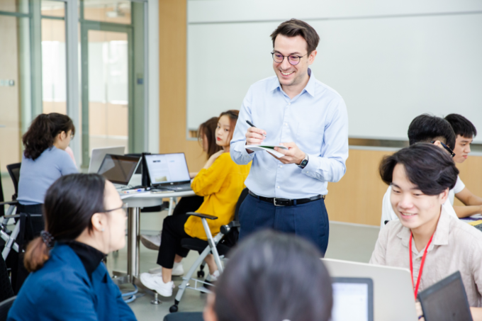 Nhiều trường đại học thu học phí gần 1 tỷ đồng/năm. Nhiều trường đại học thu học phí gần 1 tỷ đồng/năm.