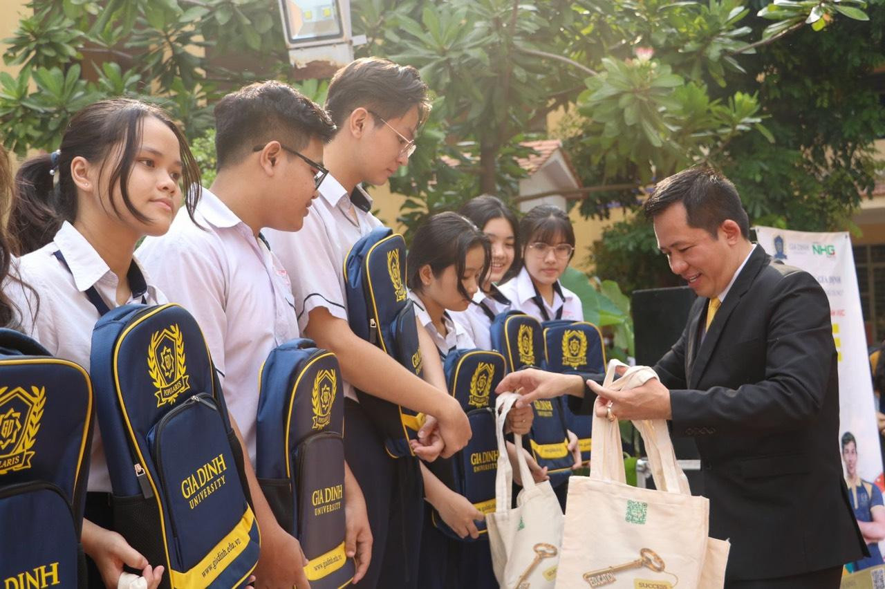 Trường ĐH Gia Định đang triển khai chương trình "Nhập học trước, hoàn tất học phí sau", hỗ trợ sinh viên khi gia đình gặp khó khăn về kinh tế.