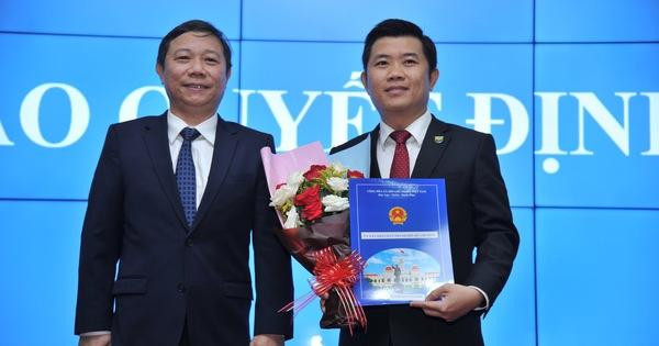 Ông Nguyễn Thanh Hiệp (bìa phải). Ông Nguyễn Thanh Hiệp (bìa phải).