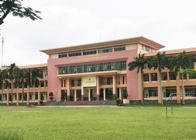 Ký túc xá của Trung tâm Giáo dục Quốc phòng và An ninh, ĐHQG TP. HCM, với quy mô 1.000 giường trở thành “Bệnh viện Dã chiến thu dung điều trị COVID-19 số 1”.