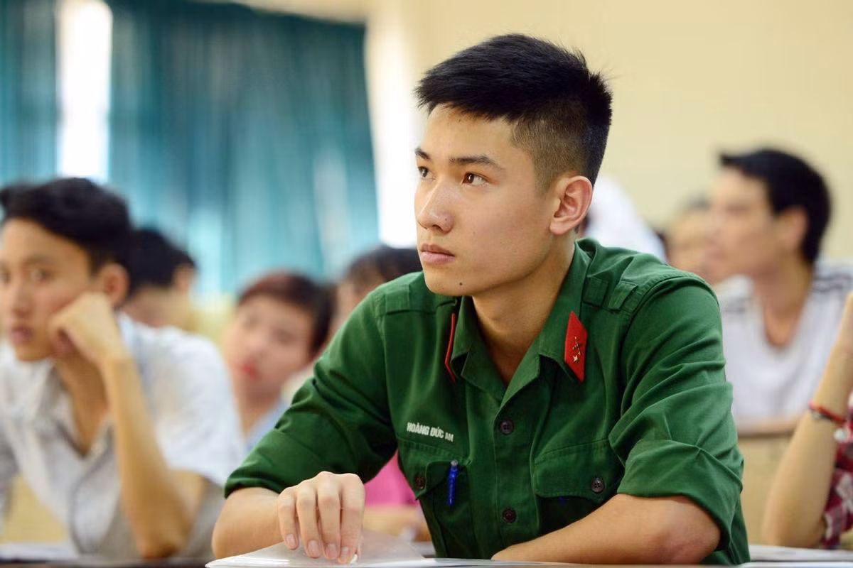 Kéo dài thời gian tuyển sinh vào các trường quân đội.
