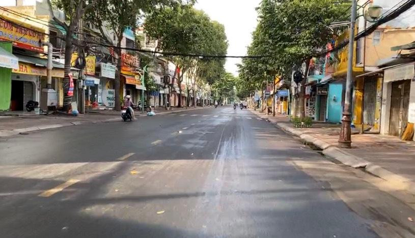 Tăng cường kiểm tra công tác phòng, chống dịch COVID-19 tại các cơ sở sản xuất kinh doanh, các khu công nghiệp trên địa bàn.