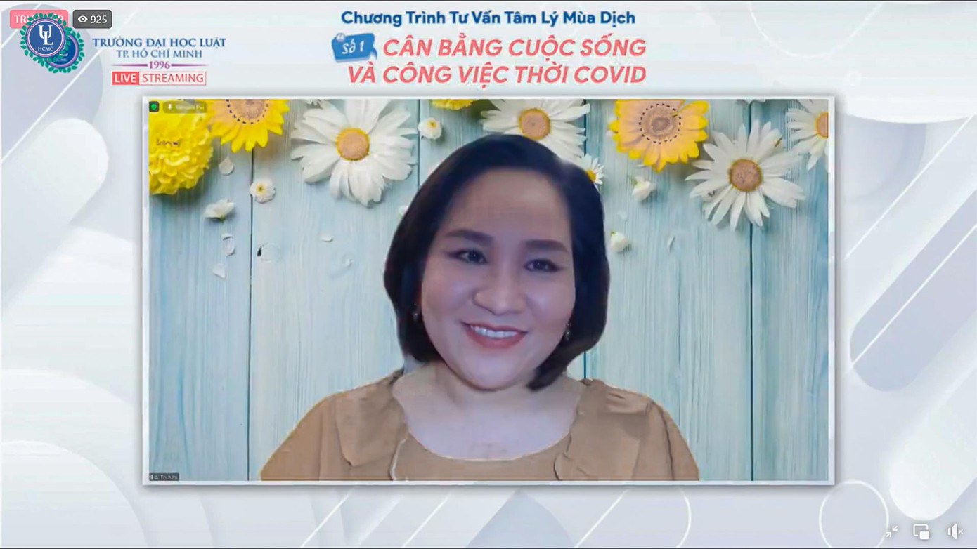 TS Tô Nhi A chia sẻ thêm về hiệu ứng giả dược – một liệu pháp để xây dựng suy nghĩ tích cực cho người bệnh, giúp người bệnh không còn suy nghĩ tiêu cực và lấy lại cân bằng cuộc.