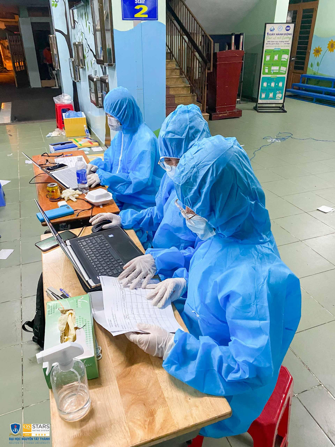 Huy động hơn ngàn sinh viên Y dược tham gia chống dịch COVID-19. Huy động hơn ngàn sinh viên Y dược tham gia chống dịch COVID-19.