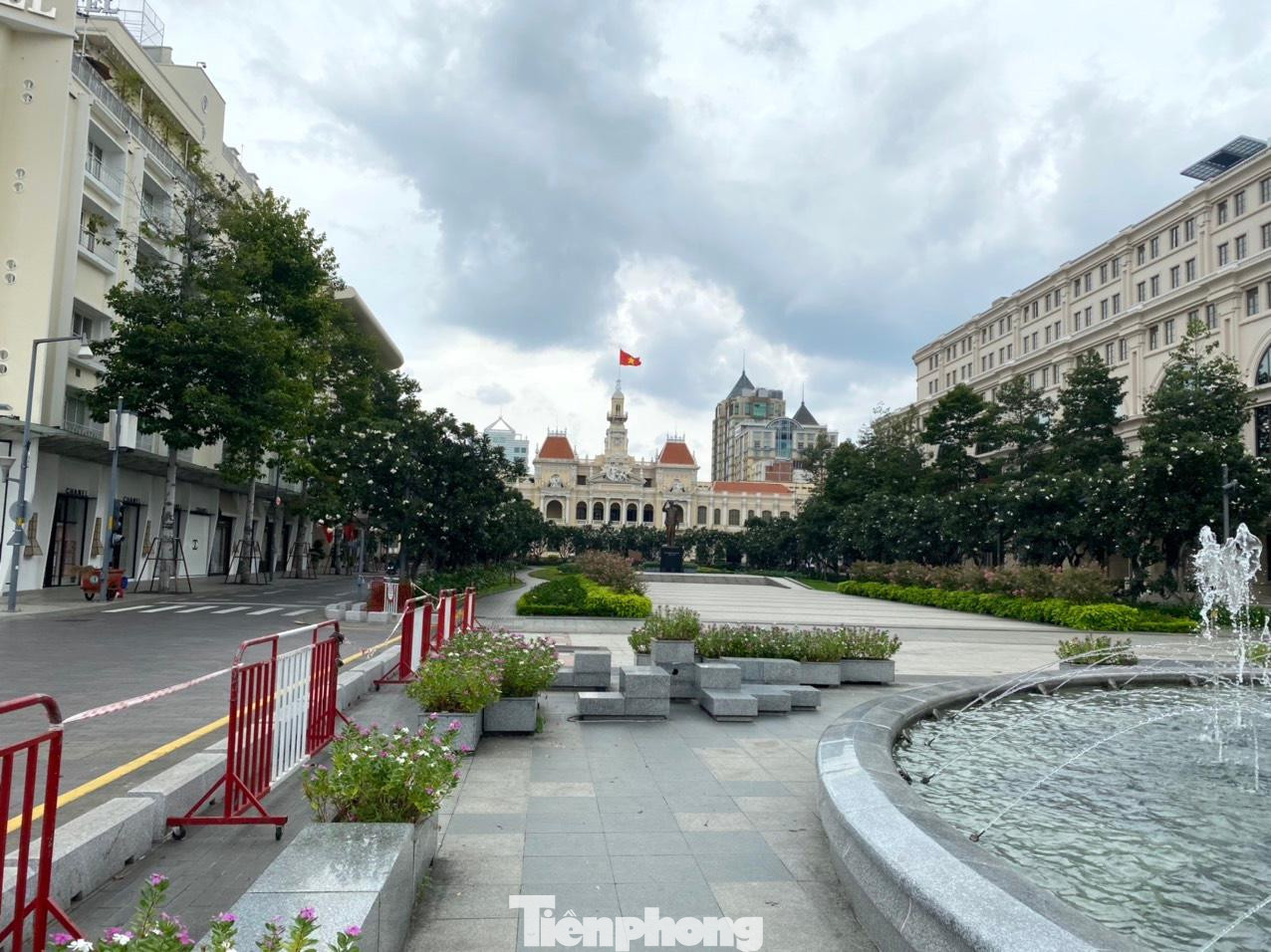 Tư lệnh Quân khu 7 khẳng định luôn bám sát tình hình dịch bệnh, tình hình địa bàn, chủ động đổi mới, sáng tạo các nội dung, biện pháp, hình thức chống dịch, giúp dân. Tư lệnh Quân khu 7 khẳng định luôn bám sát tình hình dịch bệnh, tình hình địa bàn, chủ động đổi mới, sáng tạo các nội dung, biện pháp, hình thức chống dịch, giúp dân.