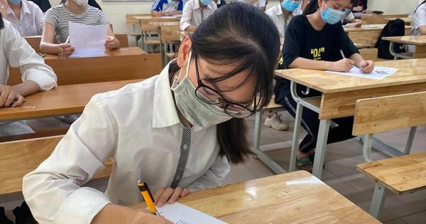 Hàng loạt tỉnh thành xét nghiệm COVID-19 cho thí sinh dự thi tốt nghiệp. Hàng loạt tỉnh thành xét nghiệm COVID-19 cho thí sinh dự thi tốt nghiệp.