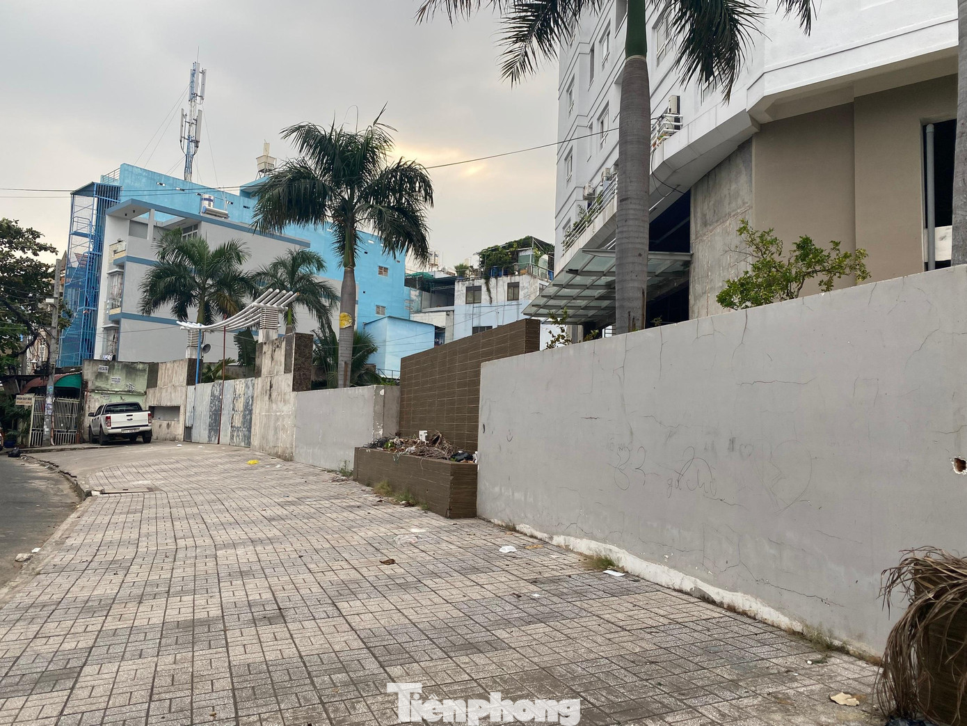 Năm 2010 dự án được mở bán. Dự kiến, công trình sẽ hoàn thành và bàn giao cho khách hàng vào cuối năm 2012.