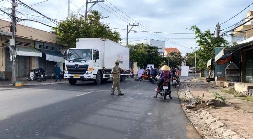 Lực lượng chức năng TP.Vũng Tàu lập nhiều chốt kiểm soát người và phương tiện ra vào thành phố.