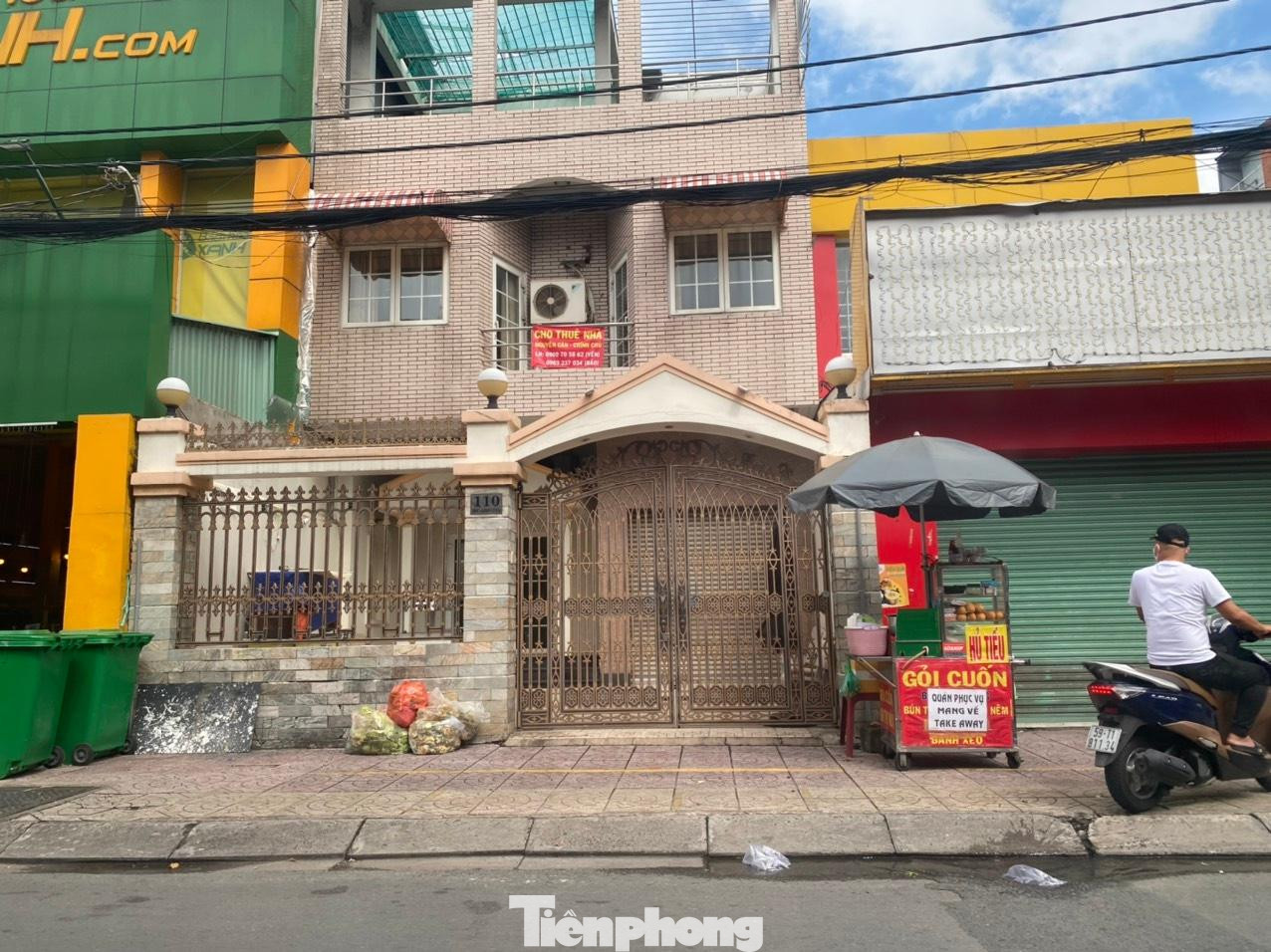 Còn khảo sát của Savills gần đây cho thấy, để giữ chân khách thuê hiện tại, chủ nhà phải giảm giá từ 20-40% giá chào hiện tại.