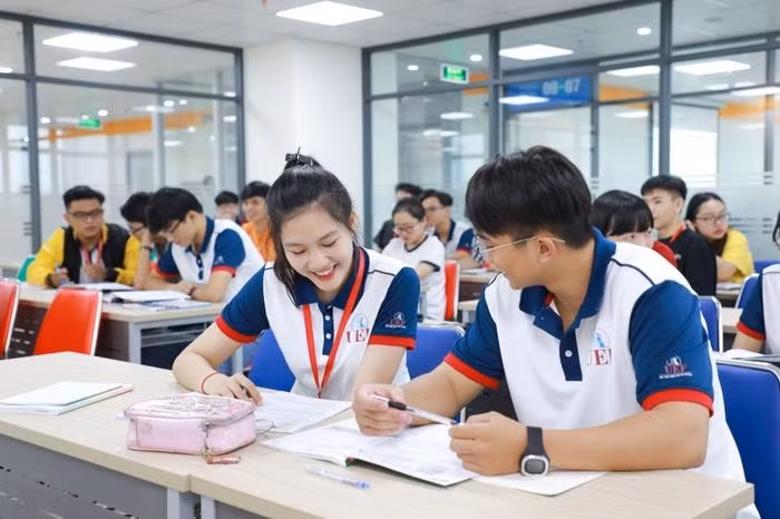 Trường ĐH Kinh tế Tài chính TP. HCM không tăng học phí với các khóa đang học.