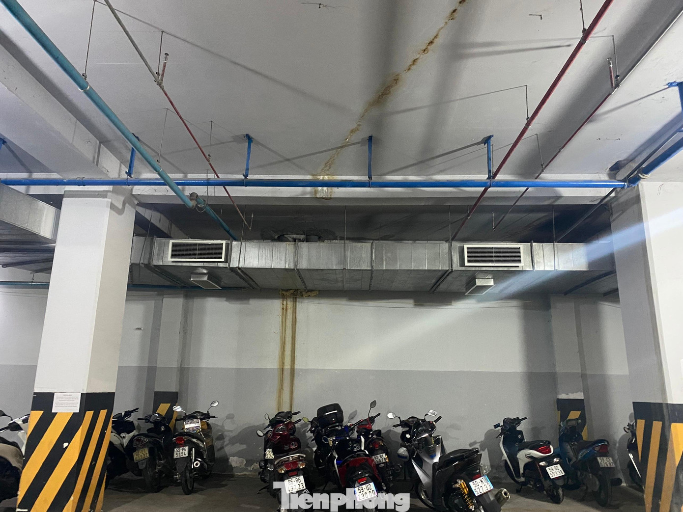 Sau gần 10 năm mở bán, đến nay chủ đầu tư mới xây xong những hạng mục cơ bản.