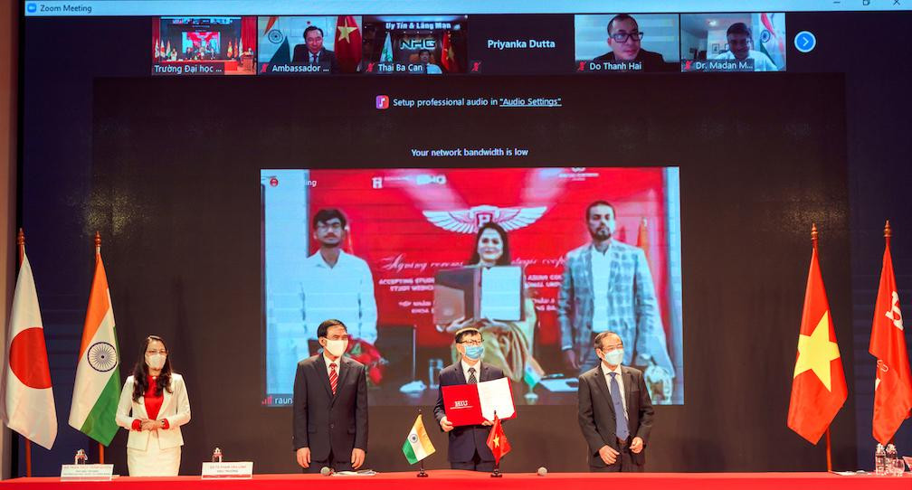 Trường ĐH Quốc tế Hồng Bàng (HIU) đã ký kết hợp tác chiến lược cùng Công ty Aieraa Overseas Studies (Ấn Độ) trong đào tạo nguồn nhân lực chất lượng cao về Y tế.