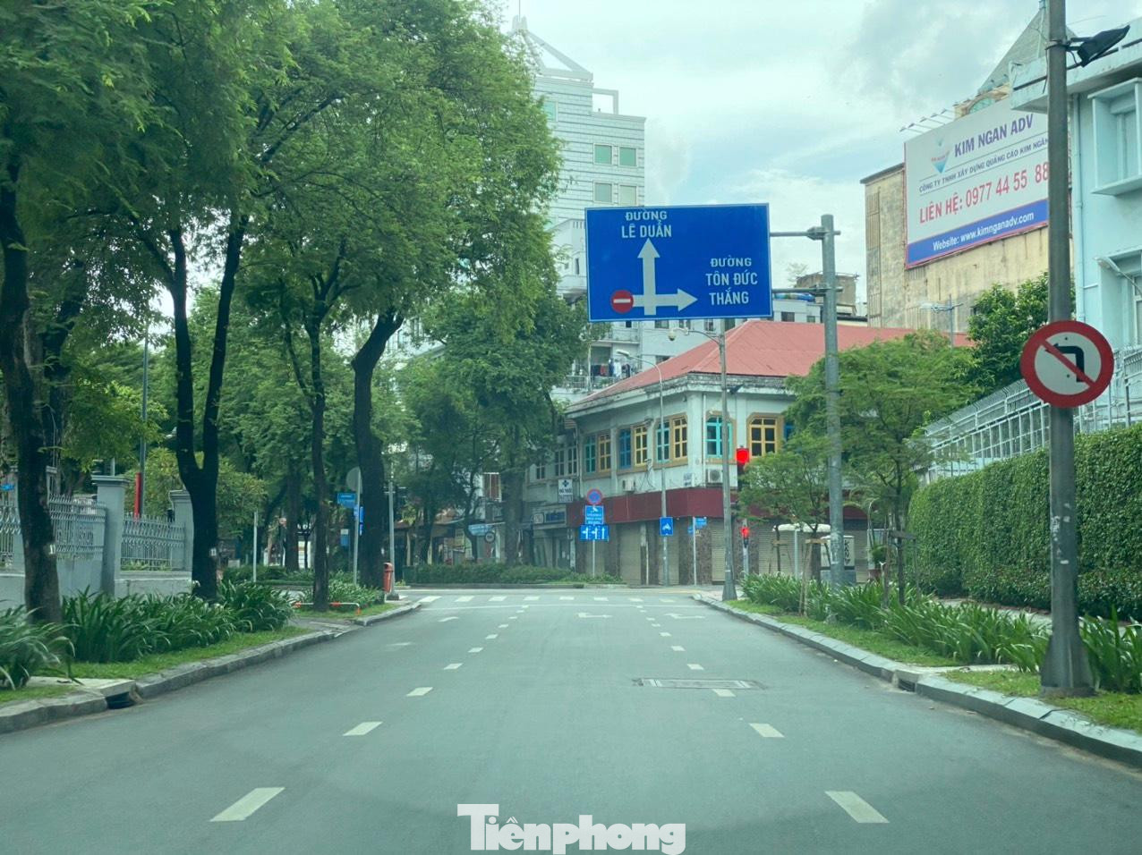 Chăm lo, bảo đảm thật tốt đời sống vật chất, tinh thần cho bộ đội, nhất là lực lượng trực tiếp ở tuyến đầu chống dịch, không để dịch lây nhiễm vào đơn vị và bùng phát kéo dài trên địa bàn. Chấp hành nghiêm pháp luật Nhà nước, kỷ luật Quân đội; bảo đảm an toàn tuyệt đối. Chăm lo, bảo đảm thật tốt đời sống vật chất, tinh thần cho bộ đội, nhất là lực lượng trực tiếp ở tuyến đầu chống dịch, không để dịch lây nhiễm vào đơn vị và bùng phát kéo dài trên địa bàn. Chấp hành nghiêm pháp luật Nhà nước, kỷ luật Quân đội; bảo đảm an toàn tuyệt đối.