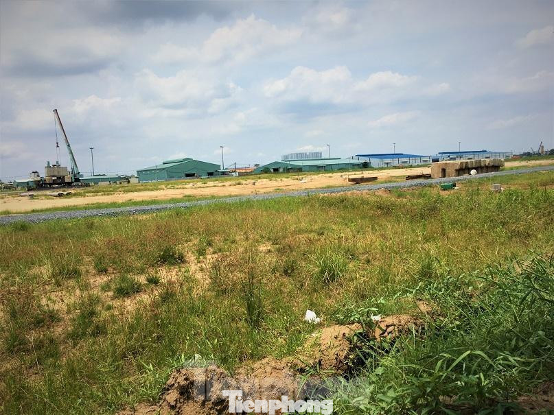 Hiện trạng hiện nay tại Khu Cảng sông Phú Định, phường 16, quận 8 là cầu cảng, khu kho phục vụ cảng (khoảng 6,04ha).