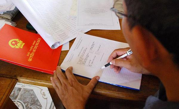 COVID-19 có phải là sự kiện bất khả kháng để hoãn ký hợp đồng mua bán nhà đất? ảnh 1