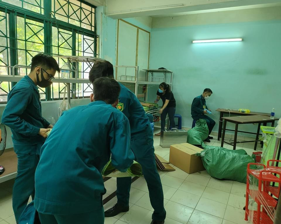 Trong ngày 31/5, khoảng 160 chiến sĩ thuộc Bộ Tư lệnh TP. HCM cùng 20-30 thầy cô của ĐHQG TP. HCM sẽ dọn dẹp xong một số tòa nhà.