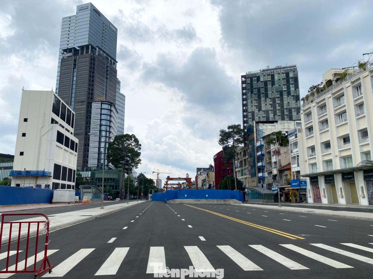 Cán bộ, chiến sỹ nêu cao tinh thần ở đâu gian khổ khó khăn, ở đó có bộ đội; bằng mệnh lệnh trái tim “Bộ đội Cụ Hồ”, toàn Quân khu mở đợt thi đua cao điểm chống dịch, cứu dân. Cán bộ, chiến sỹ nêu cao tinh thần ở đâu gian khổ khó khăn, ở đó có bộ đội; bằng mệnh lệnh trái tim “Bộ đội Cụ Hồ”, toàn Quân khu mở đợt thi đua cao điểm chống dịch, cứu dân.