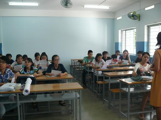 Rút ngắn thời gian đào tạo hệ cao đẳng, trung cấp. Rút ngắn thời gian đào tạo hệ cao đẳng, trung cấp.