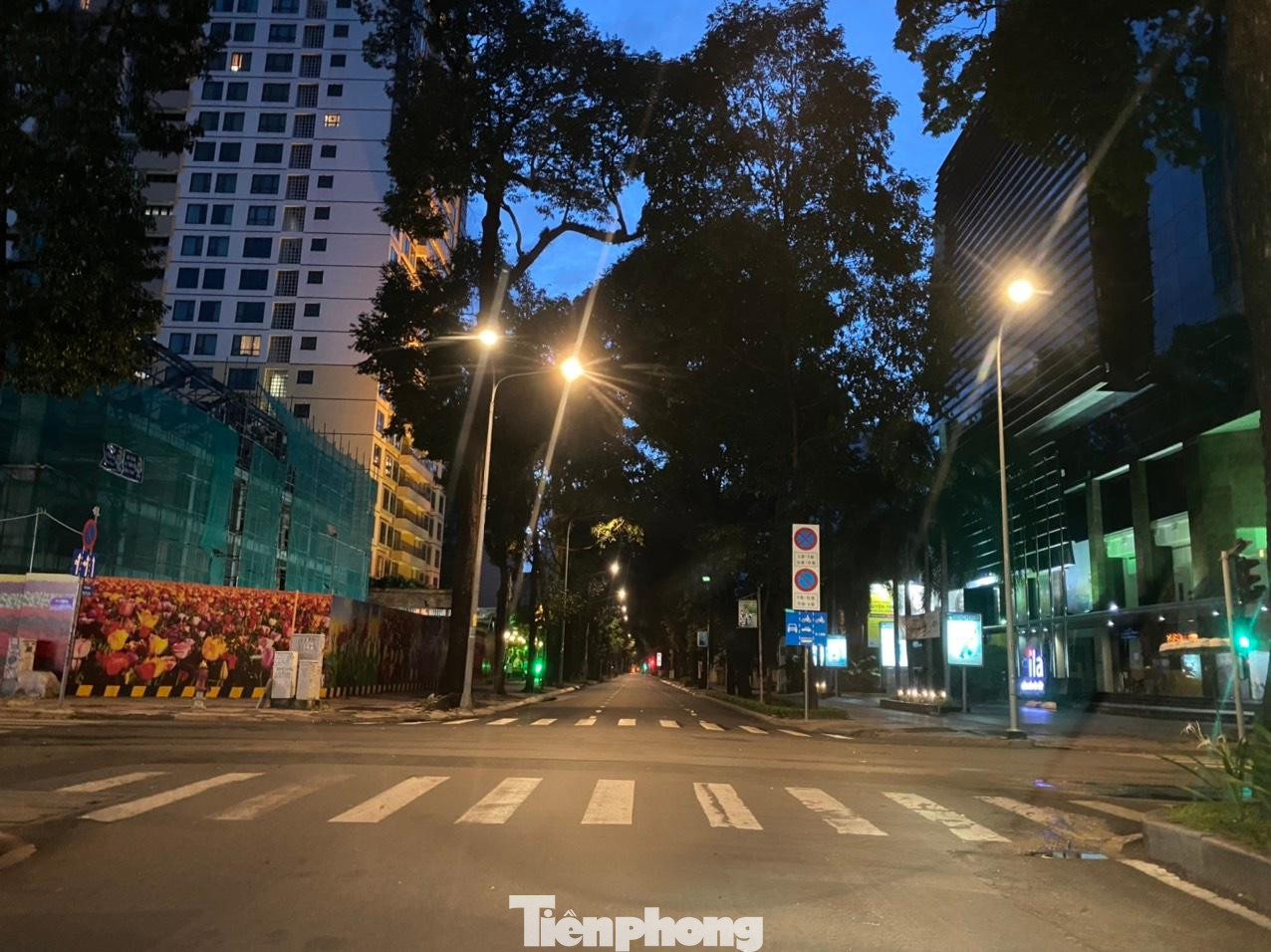 Trên đường Pasteur, quận 3.